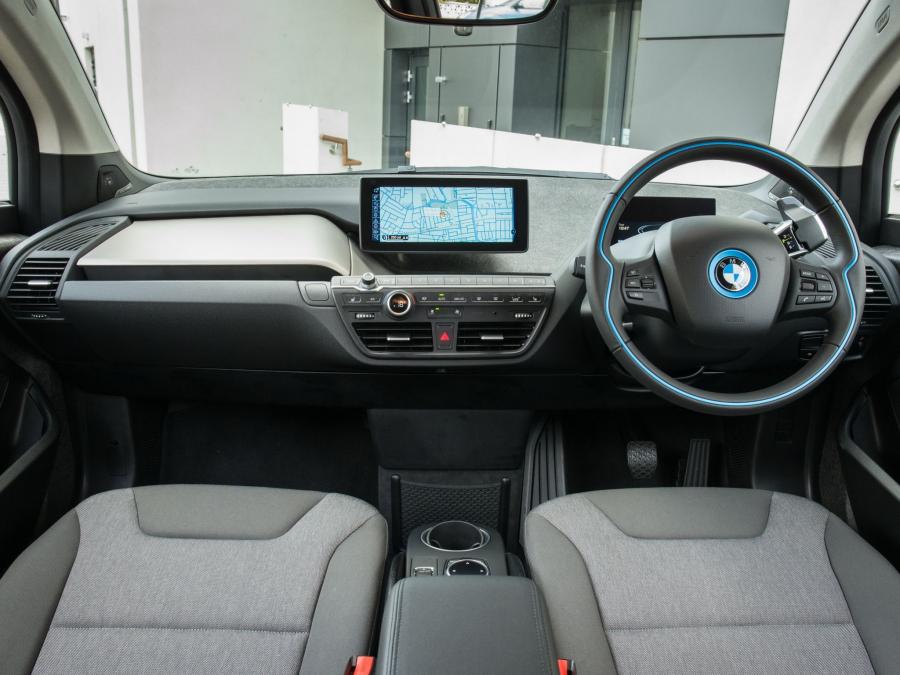  BMW i3 2014 года  (UK) (фото 11 из 21)